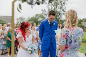 4 pulmaema Raily ja Erkki pulmas