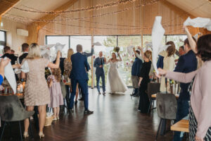 Merili ja Taavi pulmas pulmaema ja tseremoonia läbiviija. Foto: Liisebet Järviste