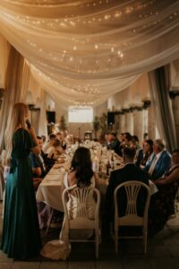 pulmaema Margit Järvoja Kädy ja Jaani pulmas. Fotograaf Pildigram