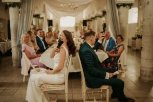 pulmaema Margit Järvoja Kädy ja Jaani pulmas. Fotograaf Pildigram